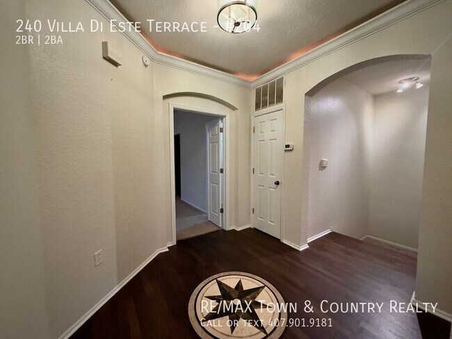 Building Photo - 240 Villa Di Este Terrace