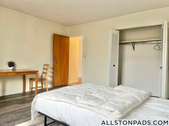 Foto del edificio - 80 Gardner St