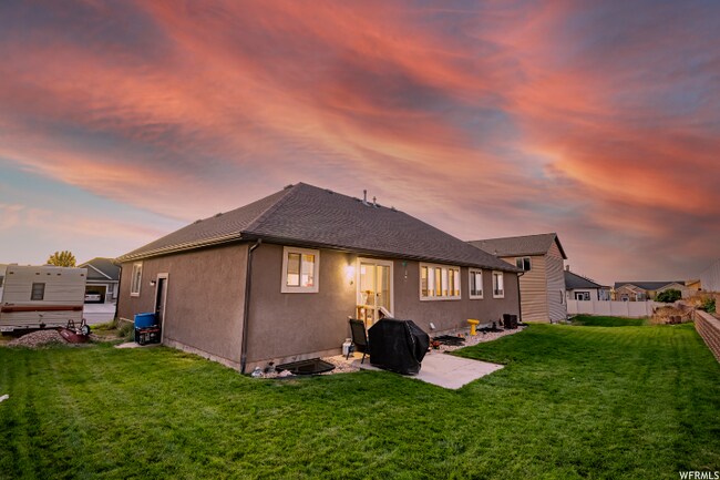Building Photo - 1416 N 150 E