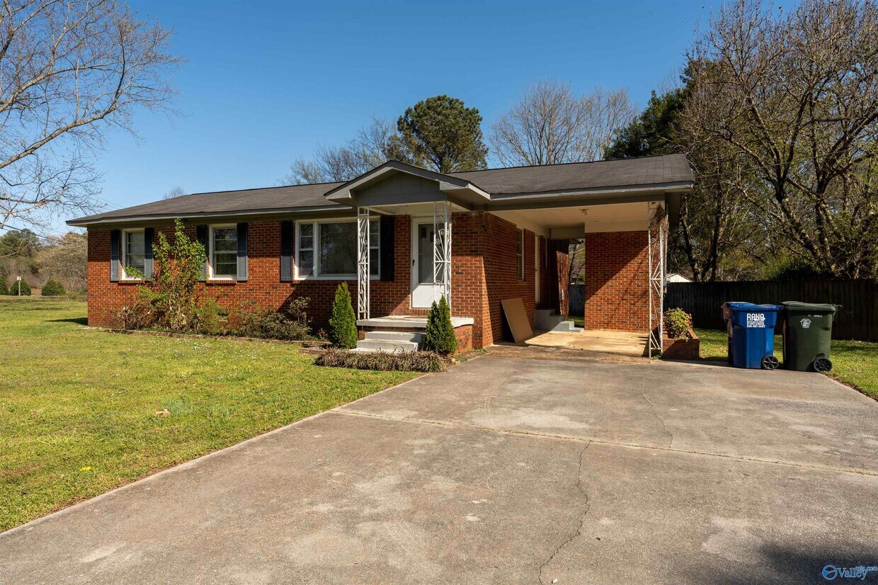 Foto principal - 712 Marion Dr