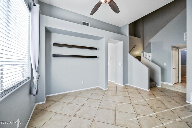 Foto del edificio - 3732 W Ghost Flower Ct