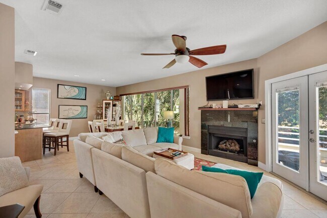 Building Photo - 905 Shalimar Cove