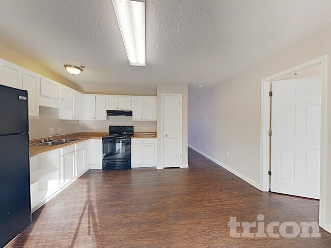 Foto del edificio - 979 Stinson Glen Ln