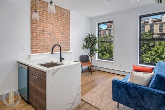 Building Photo - 1407 Dean St