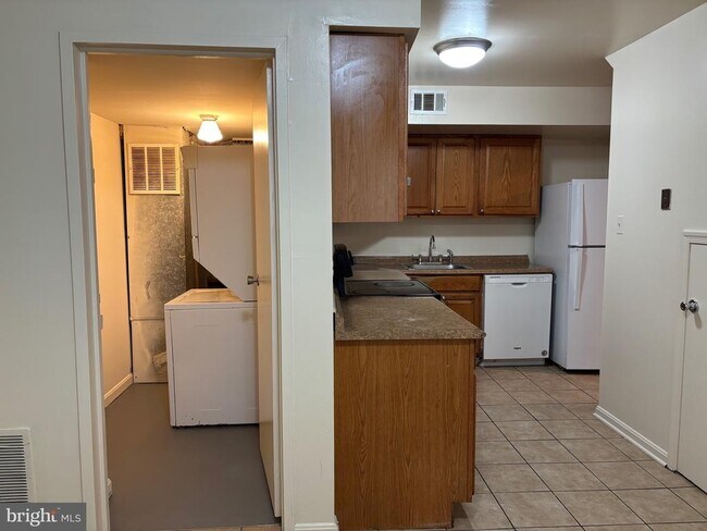 Foto del edificio - 4657 Logsdon Dr