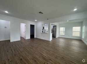 Building Photo - 1203 W 6th St