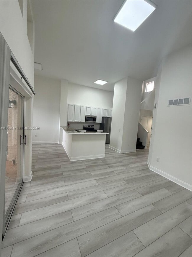 Building Photo - 4847 Via Palm Lakes