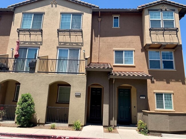 Building Photo - 622 Almaden Walk Loop