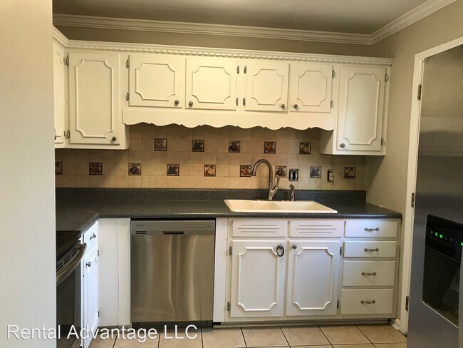 Building Photo - 4 br, 2 bath House - 1077 Sherbrooke Cir