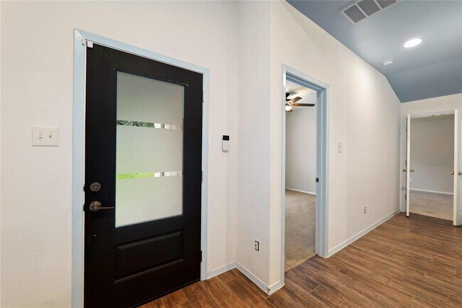 Foto del edificio - 4134 Rockwood Dr
