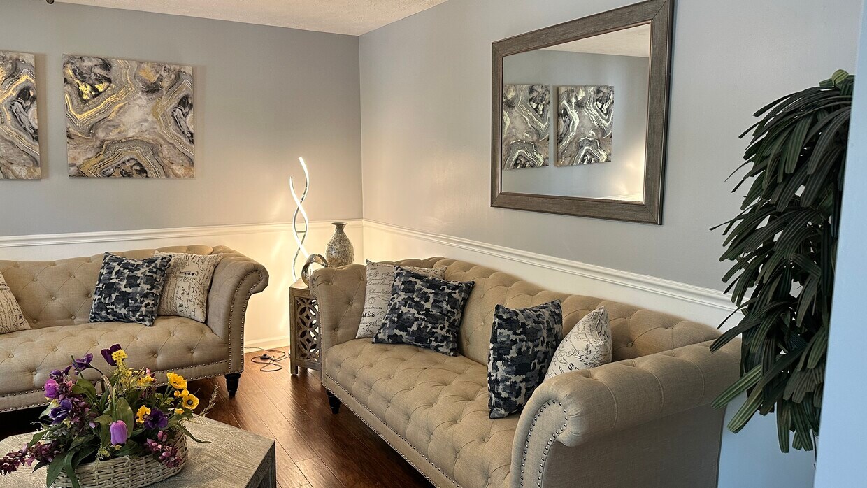 Primary Photo - 8246 Winters Ln