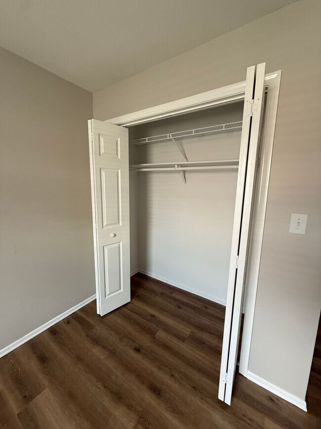 Foto del edificio - Beautifully updated 3-bedroom townhome in the heart of South Charlotte.