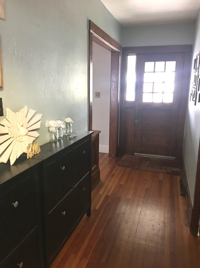 front hallway - 3534 Clay St