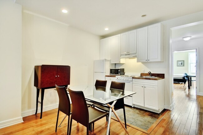 Foto del edificio - Furnished Short Term Rental.