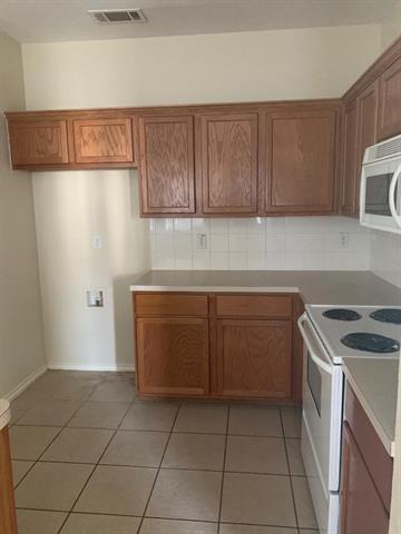 Foto del edificio - 940 Jenni Dr