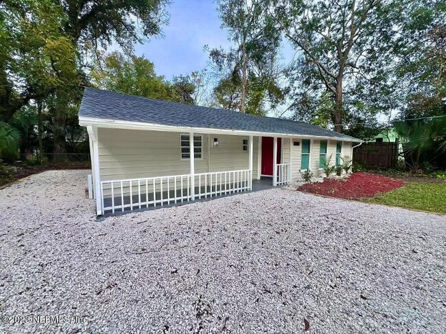 Foto del edificio - 4741 Colonial Ave