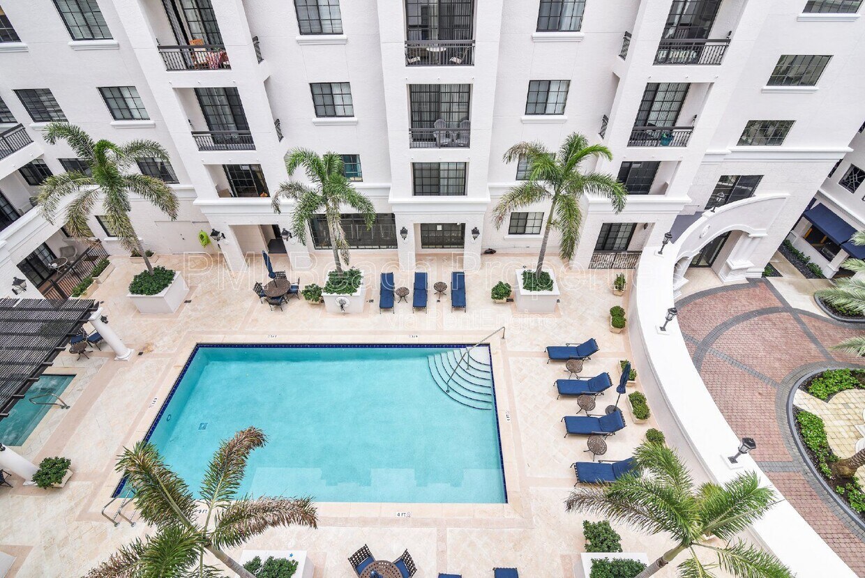 Photo - 233 South Federal Highway