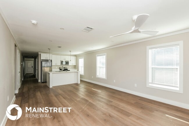 Building Photo - 2116 Belzise Terrace