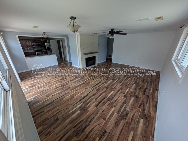 Building Photo - Charming 3-Bedroom Corner Lot Home in Shef...
