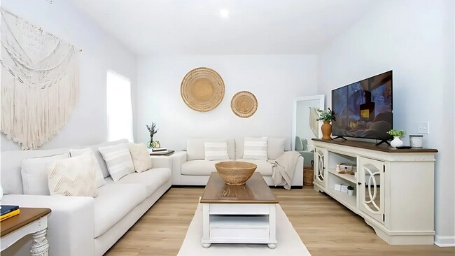 Foto del edificio - 1117 Kadas Ln