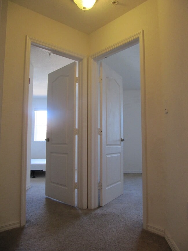 Foto del edificio - 8858 W Flagler St