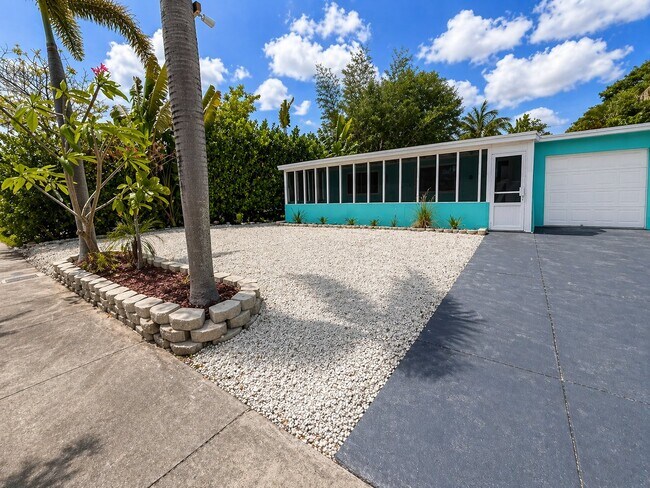 Photo - 1413 SW 23rd Ave House