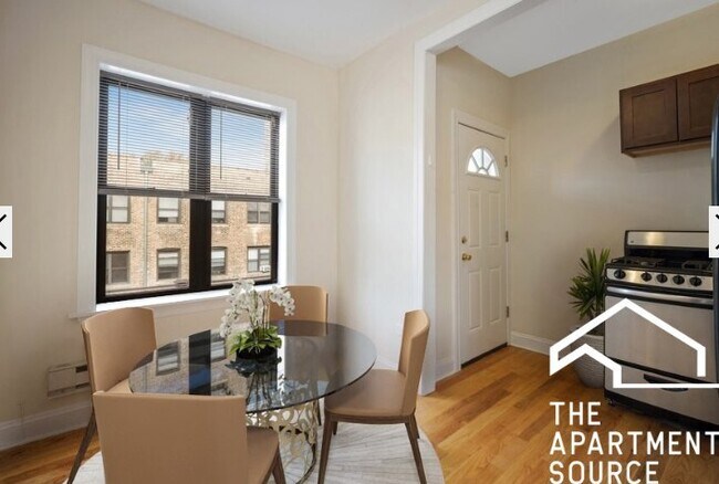 Foto del edificio - 3720.5 N Pine Grove Ave