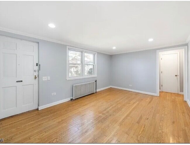 Building Photo - 511 Brooklawn Ave