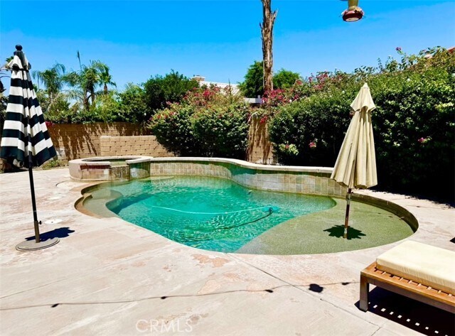 Foto del edificio - 78270 Calico Glen Dr