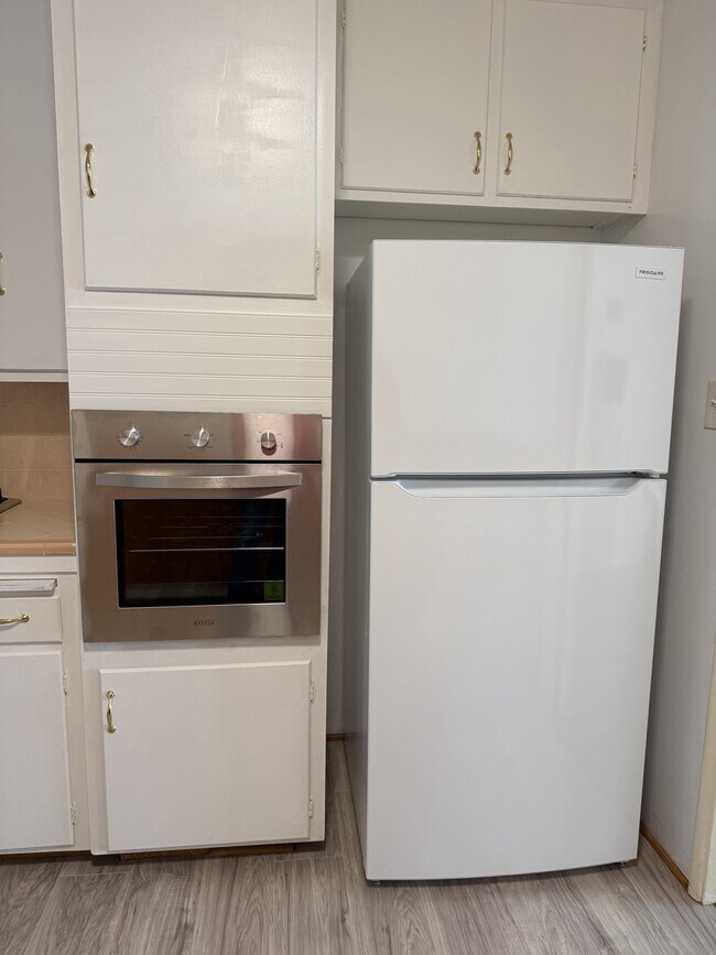 Foto del edificio - 330 E Fairview Ave