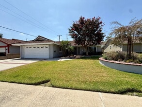 Building Photo - 5220 Dresden Cir
