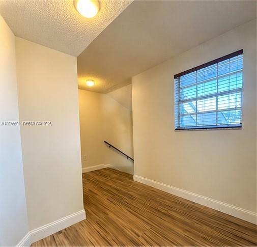Building Photo - 2646 SE 19th Ct