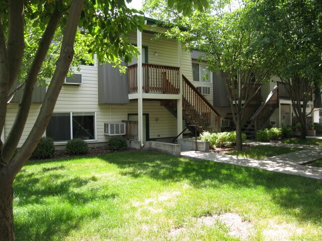 Building Photo - Kootenai Apartments