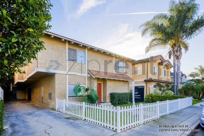 Building Photo - 2312 Ruhland Ave