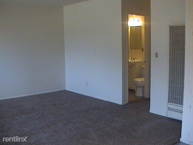 Building Photo - 338 N Millard Ave