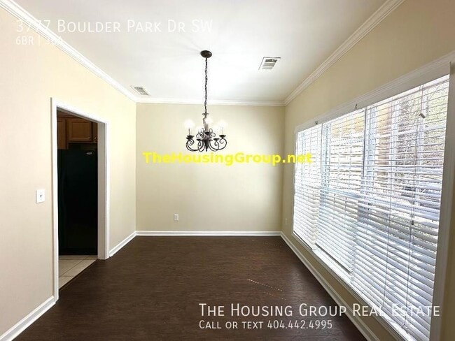 Building Photo - 1 Free Month Rent + 13 Month Lease