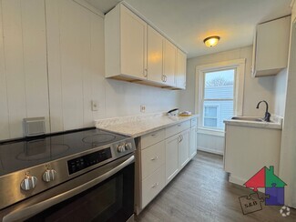 Building Photo - 50 Bright St