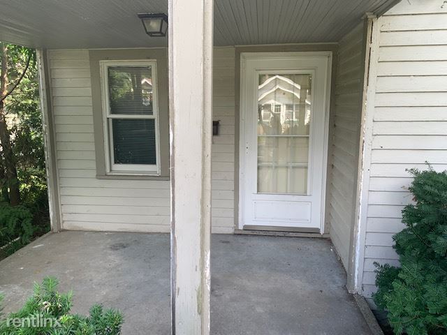 Building Photo - 2 br, 1 bath House - 234 E Woodside St