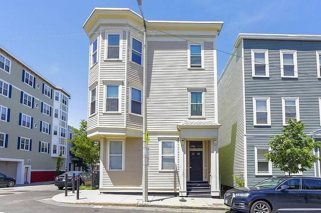 Primary Photo - 25 Dorchester St