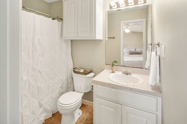 Photo - 9937 Risky's Ranch Dr Apartment