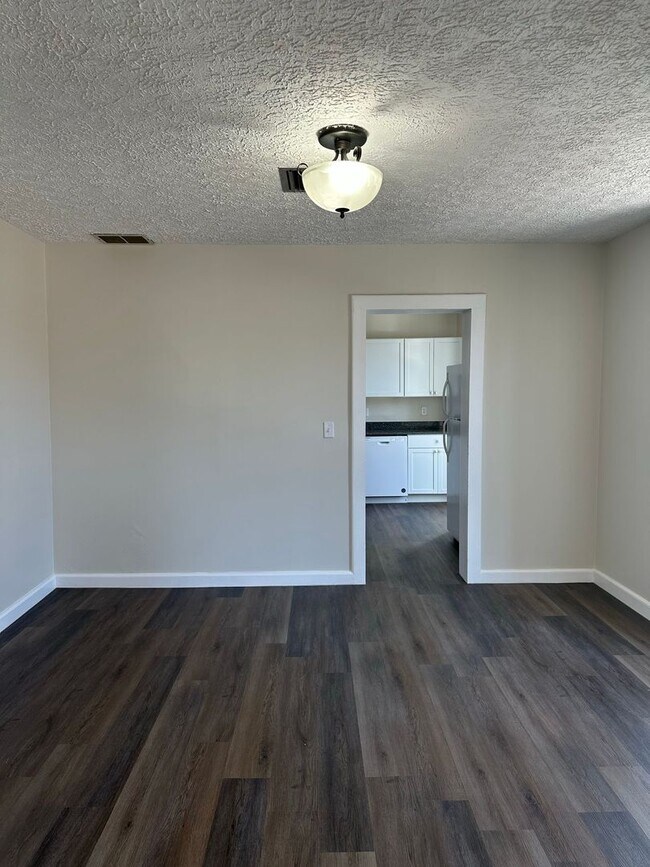 Foto del edificio - 1024 Main St