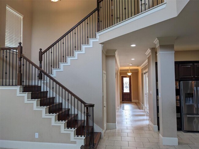 Building Photo - 627 Charleston Heights Ln