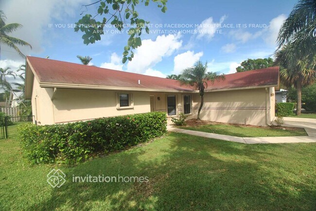 Foto del edificio - 8029 W Country Club Blvd