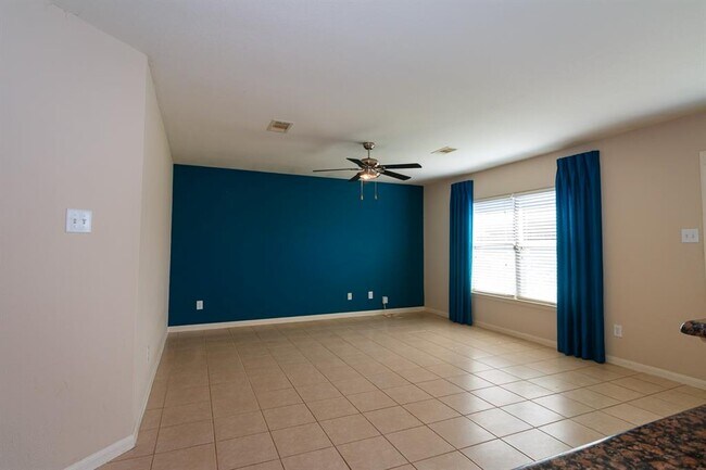 Building Photo - 12115 Estelle Ln