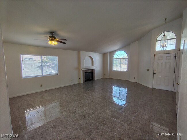 Foto del edificio - 1225 Taramar St