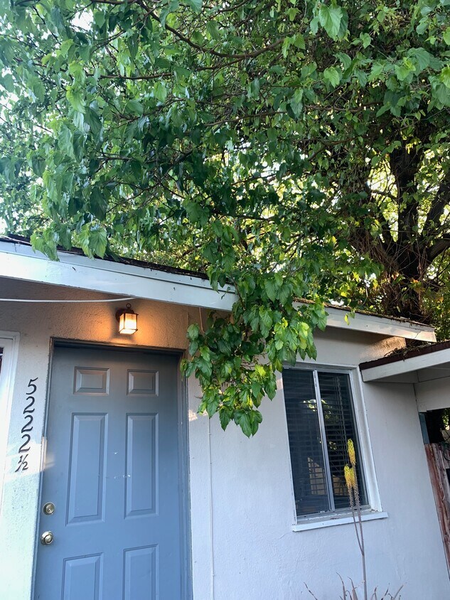 5222 Tilden Ave Unit back, Sherman Oaks, CA 91401 Apartments in Sherman Oaks, CA