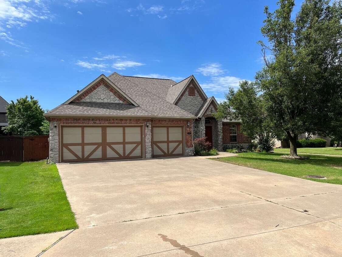 Foto principal - 1201 Westbury Place, Bentonville, AR 72713