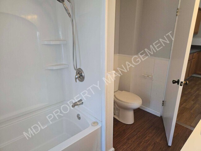 Building Photo - Spacious 3-Bedroom Home