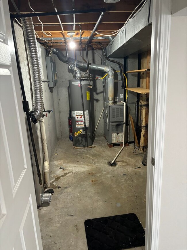 Building Photo - 28th Terrace Duplex