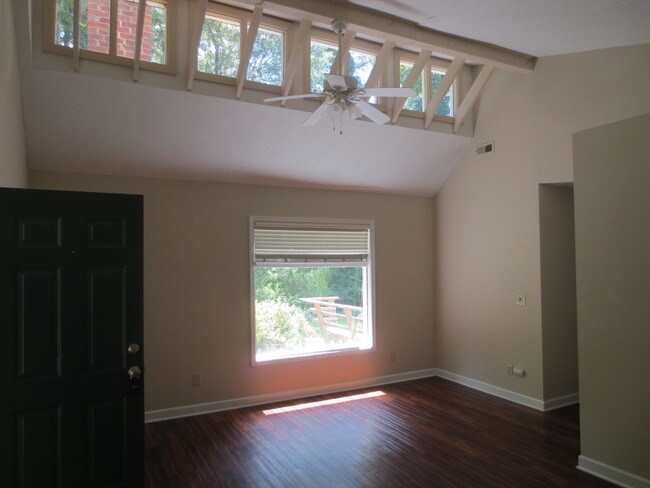 Building Photo - 763 S Ashe St